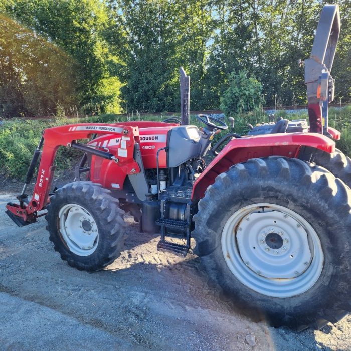 Massey Ferguson 4609 Tractor | Vanderwal Equipment